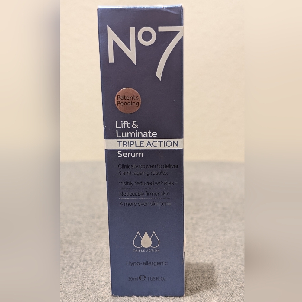 No7 Lift & Luminate Triple Action Serum 1oz Reduce Wrinkles Firm Even Skin Tone